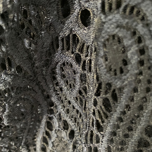 Le Chateau navy lace dress - Picture 6 of 7